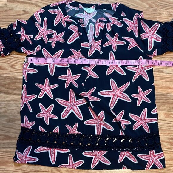 Sea Star Top, Bell Sleeves, crochet trim, Crown & Ivy - Picture 5 of 6